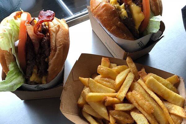 Avoid dining next to the major attractions like Brandenburg Gate. These places often charge a premium for mediocre meals. Dive deeper into the city’s neighborhoods like Kreuzberg or Friedrichshain for authentic, wallet-friendly German cuisine.