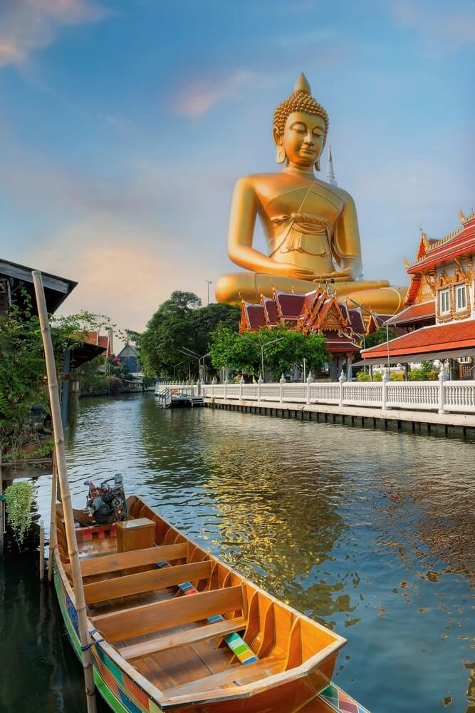 free tour guide to bangkok - buddha golden