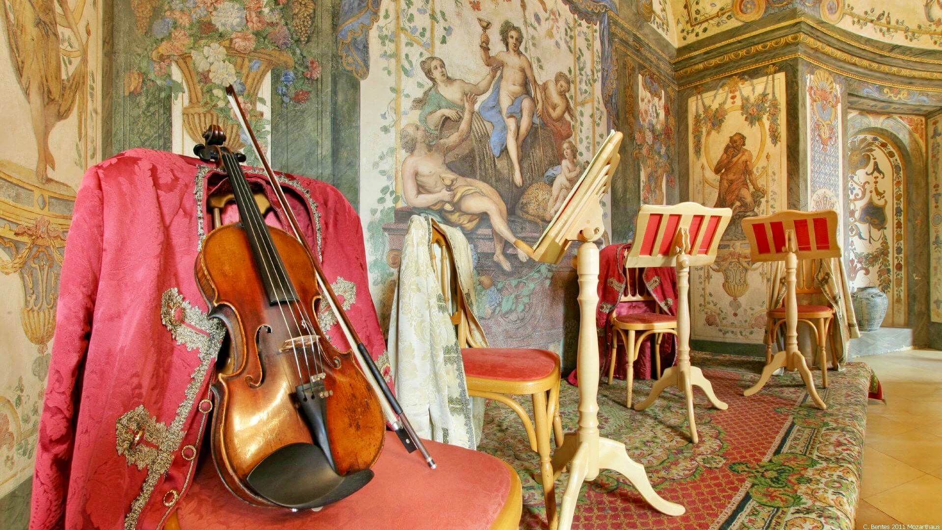 Beware of street vendors selling tickets to Mozart concerts at inflated prices. These performances are often tourist traps with mediocre quality. For an authentic experience, purchase tickets directly from reputable venues like the Vienna State Opera or Musikverein.