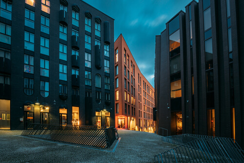 shutterstock 1765087739