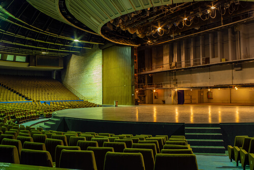 shutterstock 1884859438