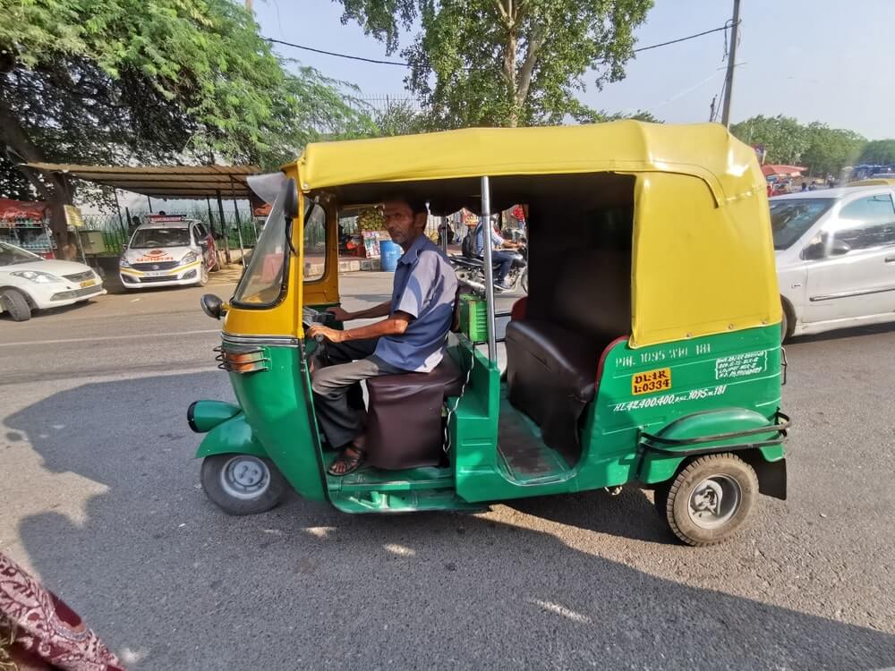 fake rickshaw, delhi scam