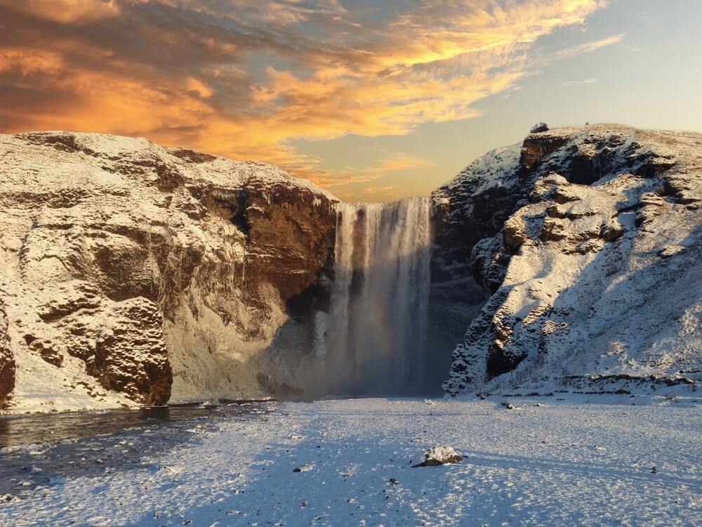 free tour guide to iceland - hero6