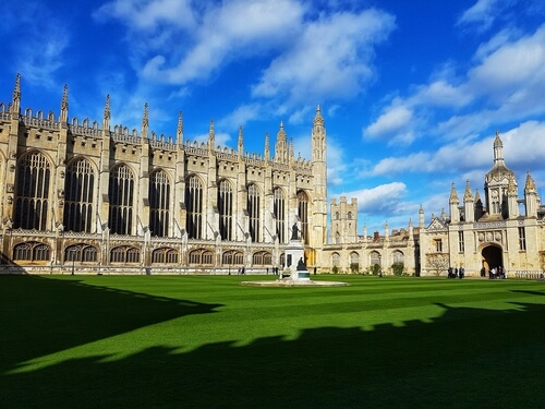 shutterstock 752834119