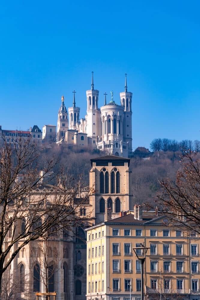 free tour guide to lyon 12