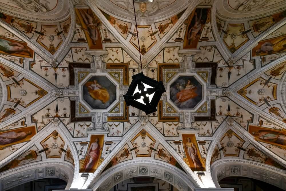 shutterstock 2395654503 min