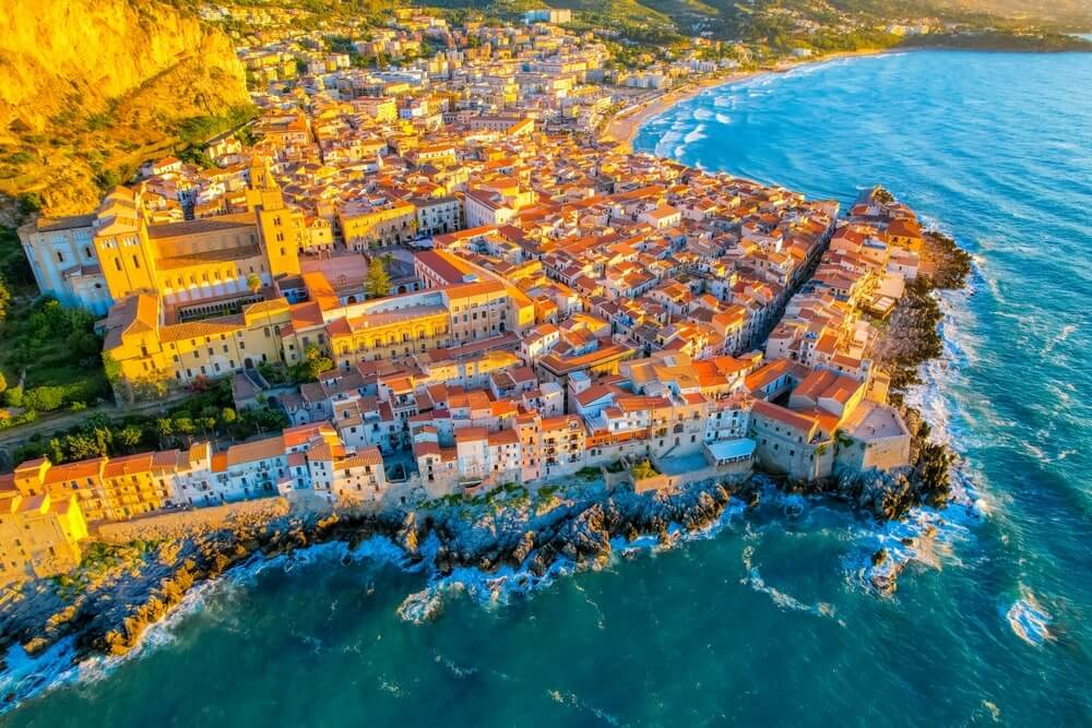 free tour guide to sicily