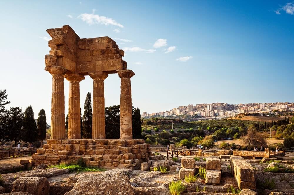 shutterstock 2617444605 min