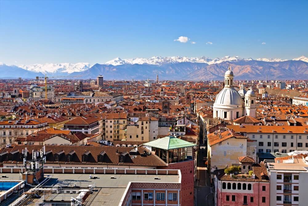 shutterstock 1877090848 min