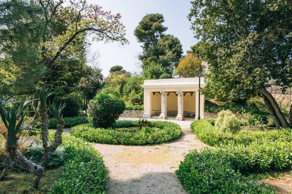 shutterstock 1999249106 min