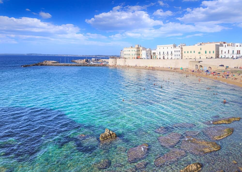 shutterstock 2111954141 min