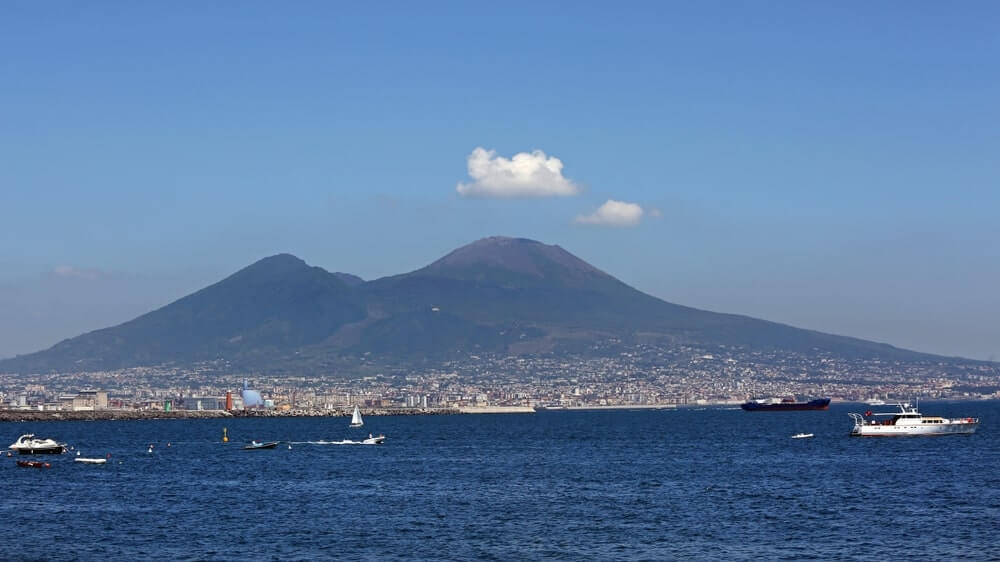 free tour guide to mount vesuvius