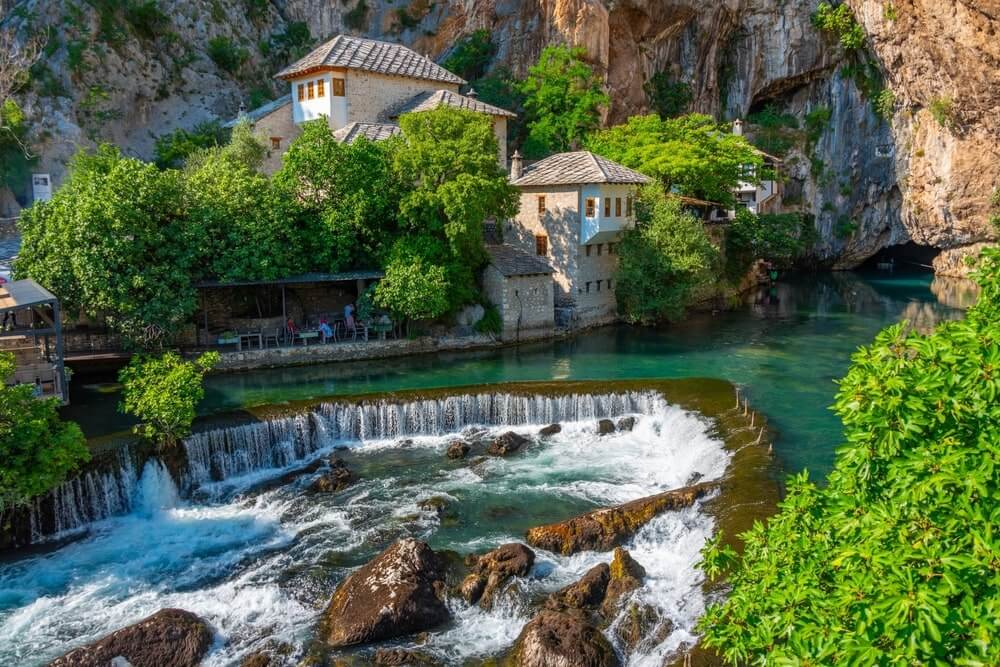 shutterstock 2606564417 min