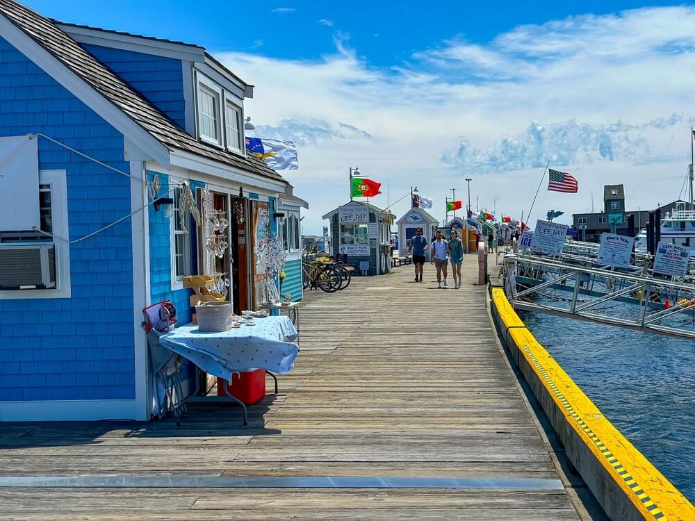 free tour guide to plymouth harbor