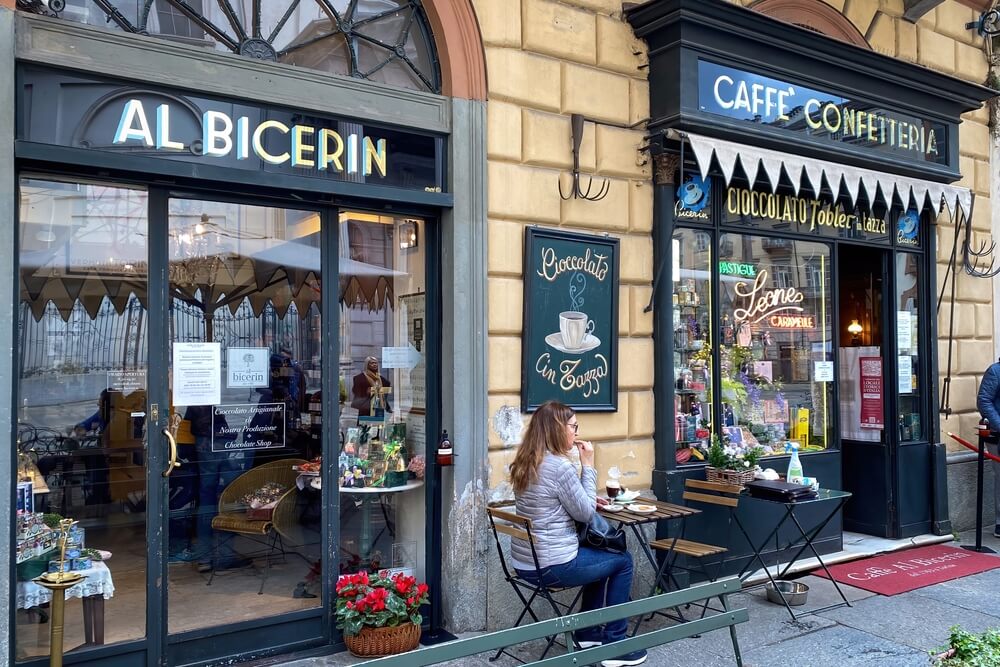 shutterstock 2539020661