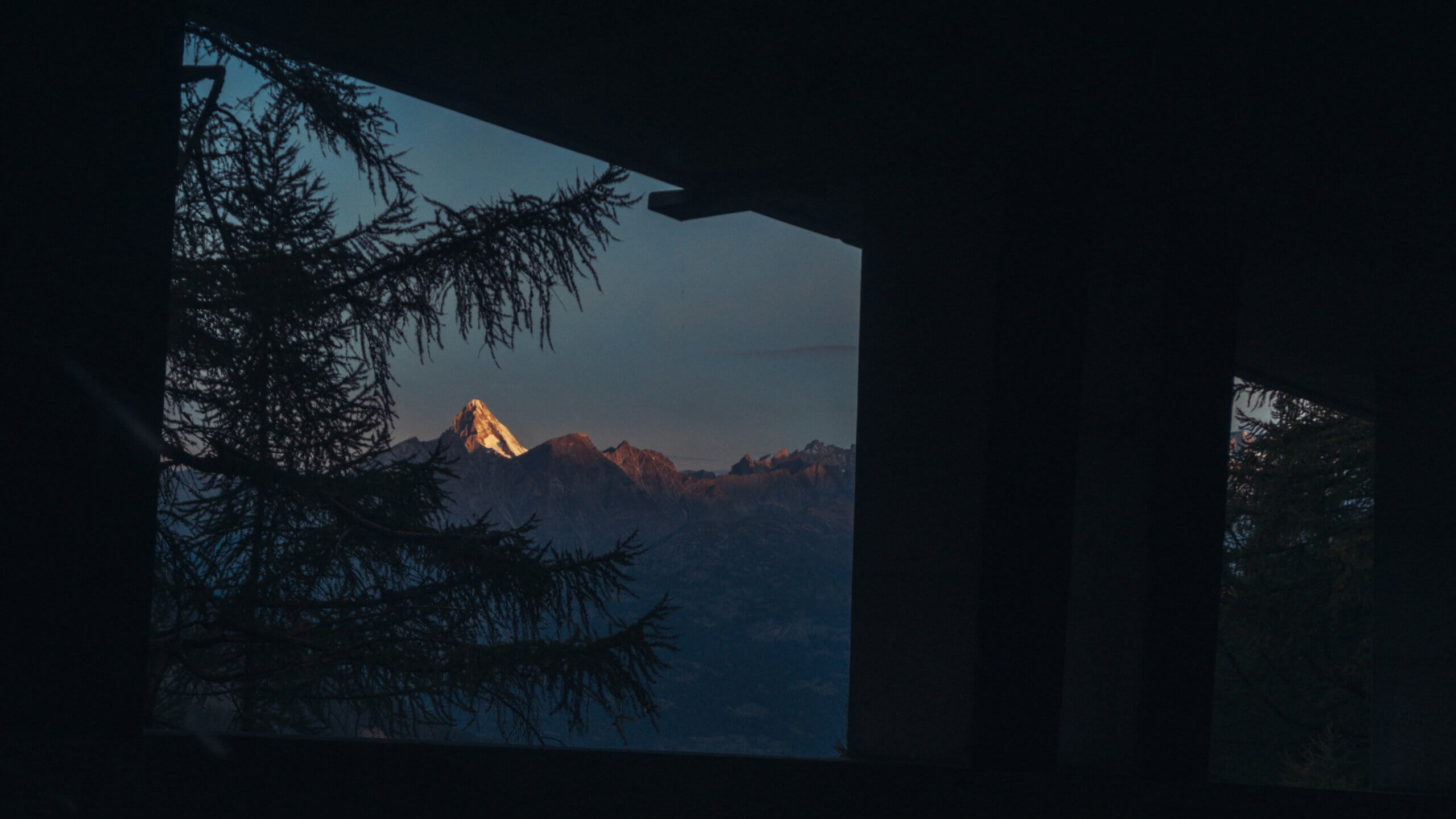 Noctourism: Why Travellers Are Exploring Europe After Dark in 2026 1 renaldo kodra DOif7q8NIRQ unsplash scaled