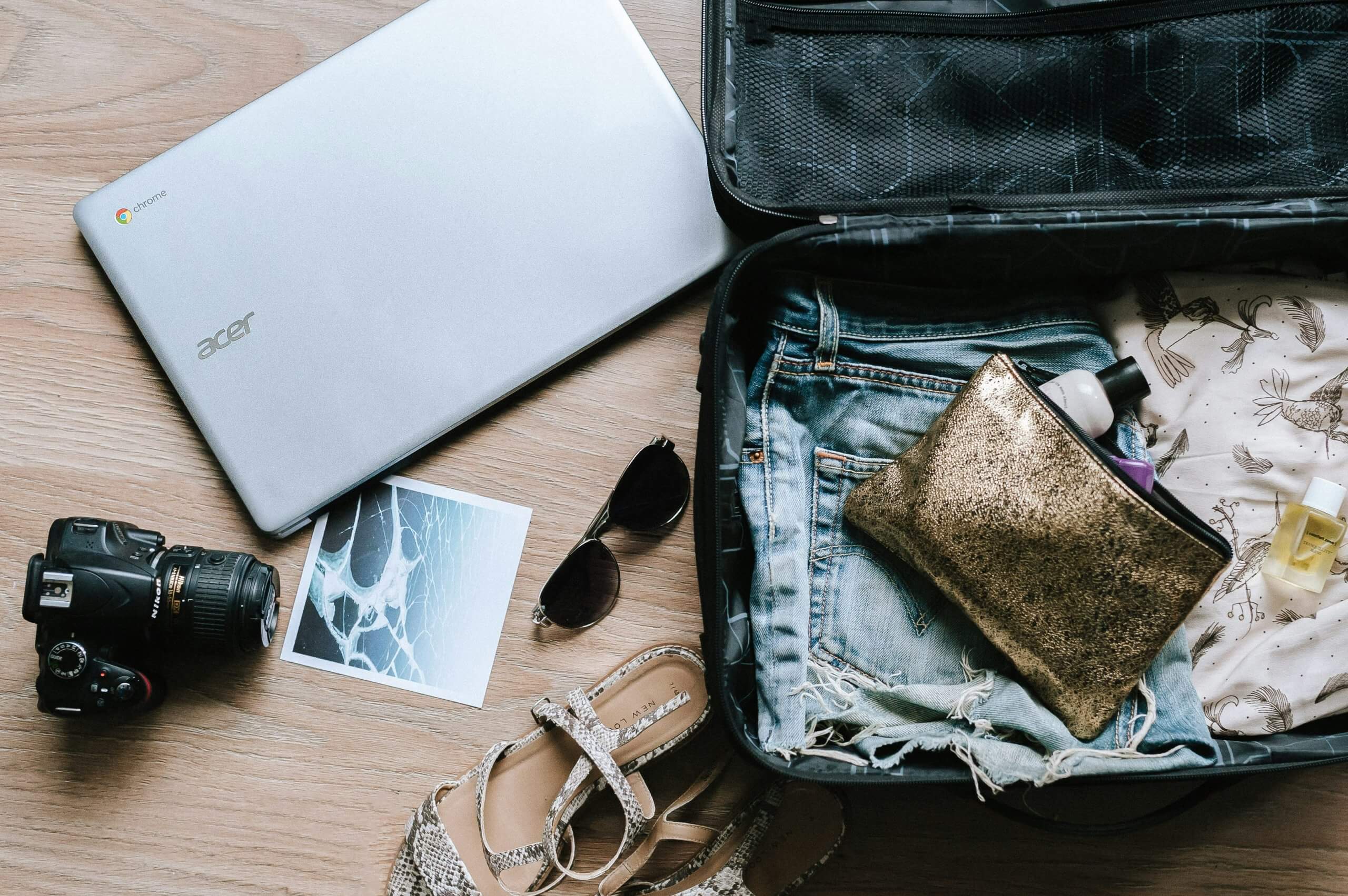 How to Pack Your Travel Bag: The September Travel Route Matcher | Wingman 3 anete lusina GOZxrAlNIt4 unsplash scaled